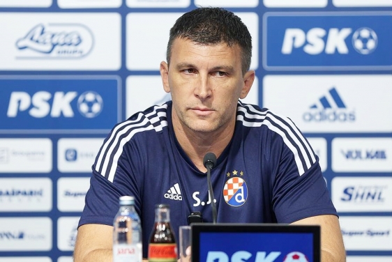 Sergej Jakirović: Ne razmišljam  o odlasku, svi u klubu znaju u kakvoj smo  situaciji