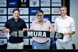 George Juncaj u sredini