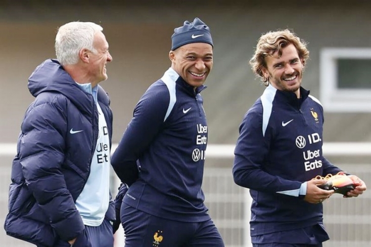 Didier Deschamps, Kylian Mbappe i Antoine Griezmann