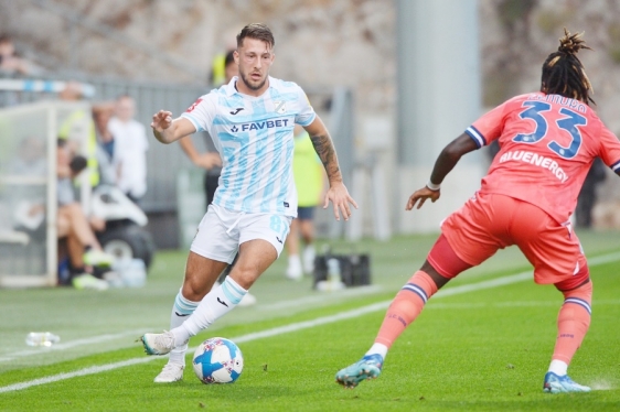 Marco Pašalić (Rijeka) i Jordan Zemura (Udinese)