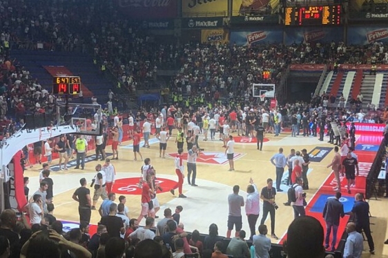 Suci ispraznili tribine u zadnjoj utakmici, Crvena zvezda dobila Partizan