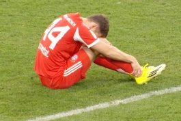 Josip Stanišić izašao zbog ozljede, Bayern objavio liječničke nalaze