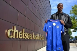 Emanuel Emegha potpisao za Chelsea jedanaest dana nakon isteka prijelaznog roka