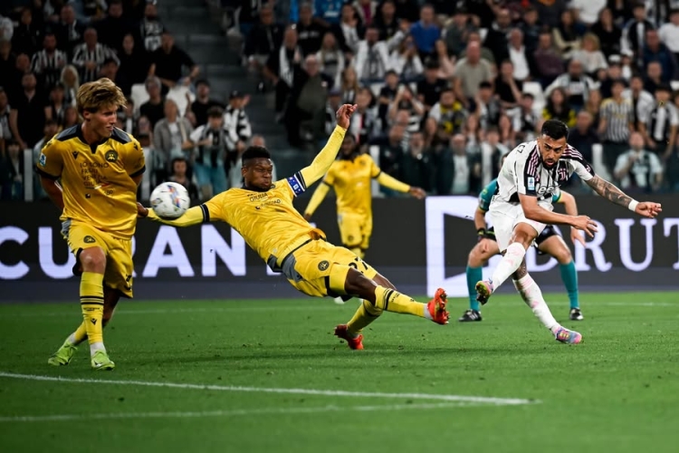 Serie A: Isti razmak između Napolija i Intera, Juventus i Roma pobijedili