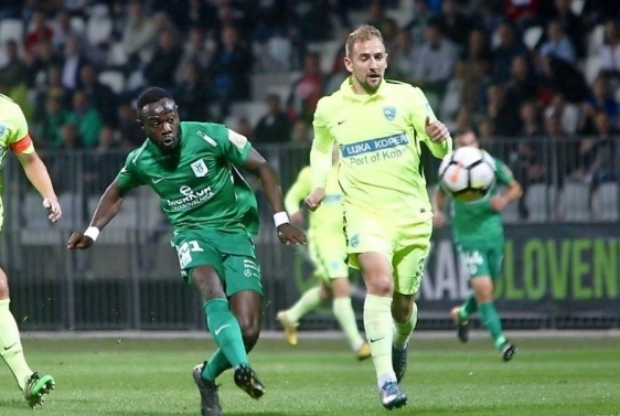 Kingsley Boateng (Olimpija) i Matija Petrović (Koper)