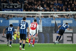 Liga prvaka: David Raya bravurozno sačuvao bod u Bergamu, Monaco pobijedio Barcelonu