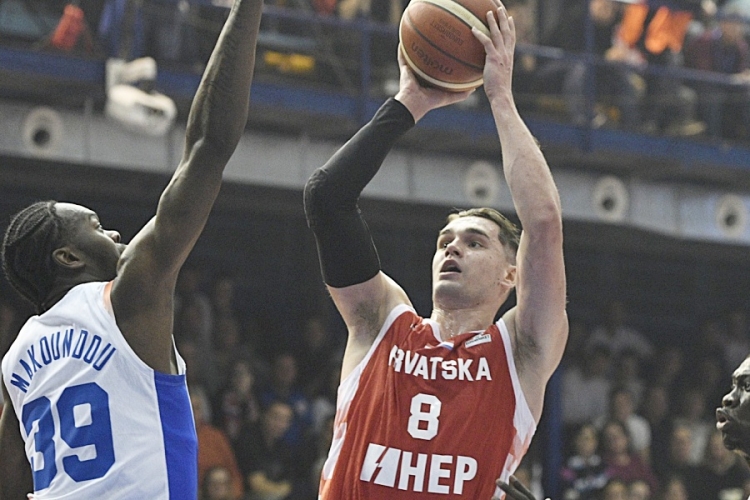 Hrvatska doživjela  poraz od Francuske, Mario Hezonja ubacio 37 poena