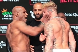 Pogledajte šamarčinu tijekom sučeljavanja Mikea Tysona i Jakea Paula