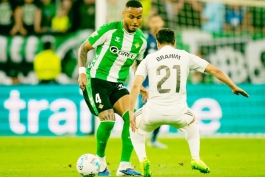 Hector Bellerin pogotkom u 94. minuti uskratio Real Madridu pobjedu