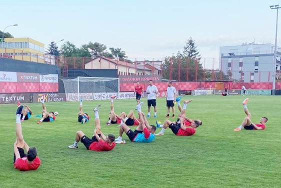 Trener Jure Srzić održao prvi trening na Krimeji, stigla poznata imena iz regionalnog nogometa