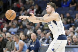 Luka Dončić na nestvarnom prosjeku, prvi je strijelac i asistent lige