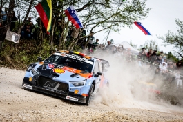 Thierry Neuville  