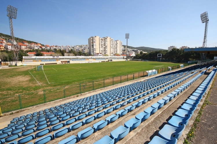 Prazni stadion u Šibeniku