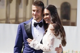 Andrej Kramarić i Mia Ćurković u nedjelju obavili ceremoniju vjenčanja u crkvi