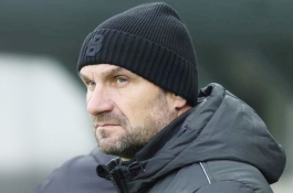 Željko Sopić vodi momčad Osijeka u regionalnom derbiju začelja?