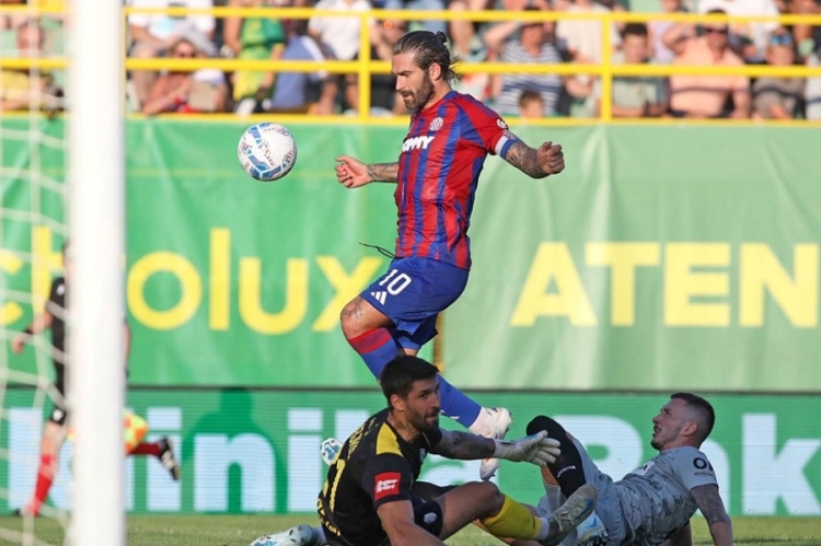 Hajduk još nije  doživio poraz, a Dinamo je već postao praktično nedostižan