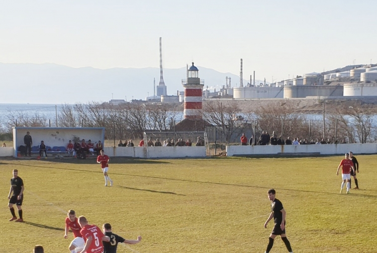 Počinje županijska liga, problemi organizacije utakmica na igralištima bez zaštitne ograde