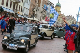 Spektakularan susret povijesnih vozila oduševio