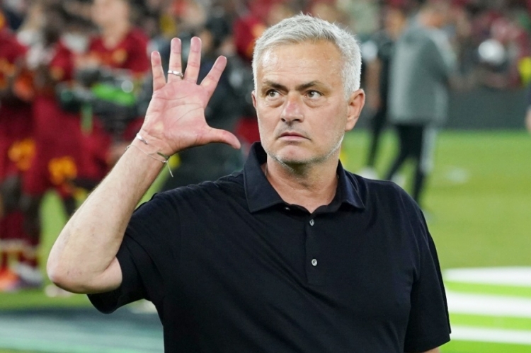 Jose Mourinho opet blizu klupe, karizmatični trener pronašao novi klub