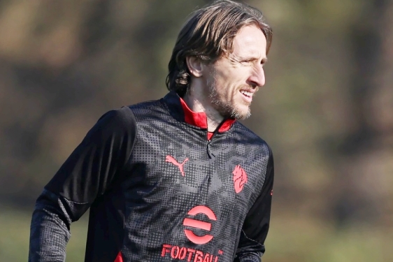 Luka Modrić: Htio bih  kupiti djedovu kuću! Za svog djeda i za sebe, ta ruševina je dio mog života! Djed je ustrijeljen na polju uz cestu, nikome nije ništa nažao učinio!