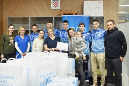 Igrači Rijeke razveselili najmlađe pacijente u Kliničkom bolničkom centru Rijeka