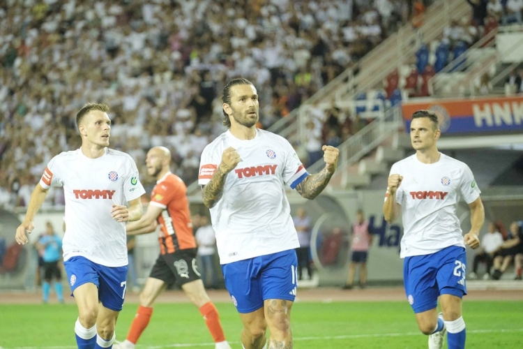 Konferencijska liga: Hajduk stekao prednost dvama pogocima nakon prekida