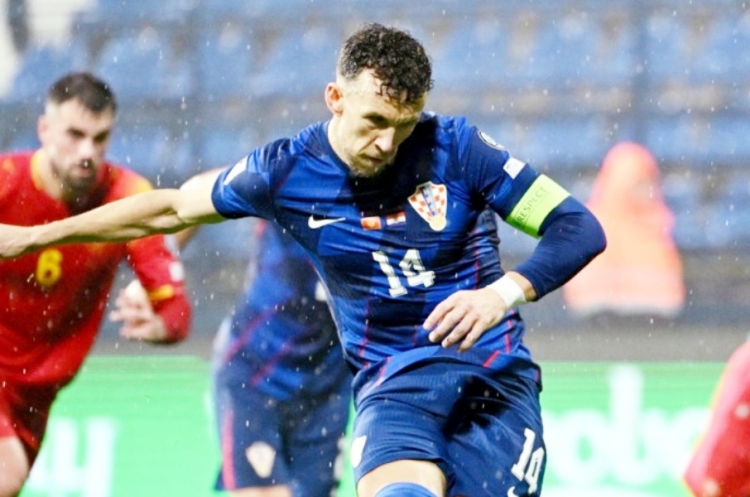 Hrvatska  preokretom  ostvarila pobjedu protiv Crne Gore, Nikola Vlašić odlučio pobjednika atraktivnim pogotkom