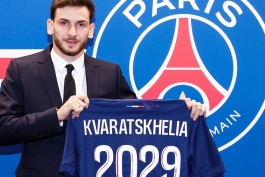 PSG službeno predstavio novog igrača, Khvicha Kvaratskhelia potpisao