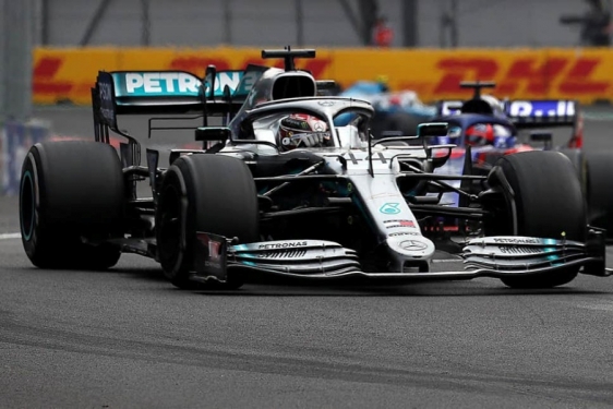Lewis Hamilton pobjednik  Velike nagrade Meksika, Britanac nadomak titule