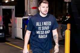 Luka Dončić iznenadio američku javnost porukom na majici i otkrio da ima privatnih problema