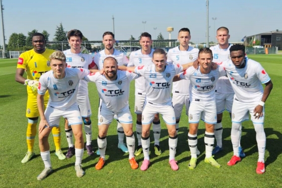 Dobra predstava u novim dresovima