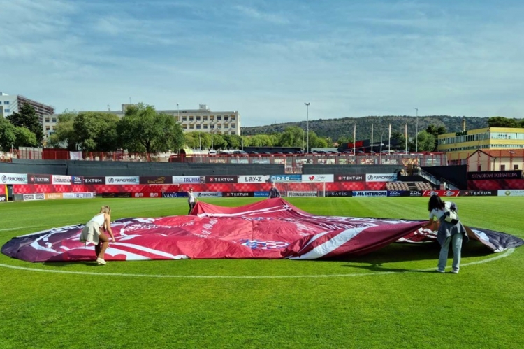 Sve je spremno za nogometnu feštu, ušiminkana Krimeja danas dočekuje Dinamo u šesnaestini finala kupa