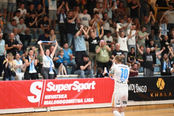 Rijeka pobijedila  Dinamo, pogledajte  atmosferu na Trsatu