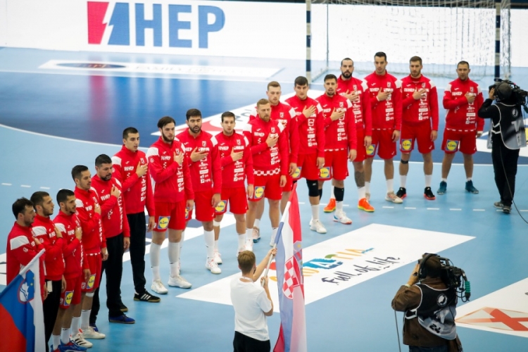 Hrvatska rukometna reprezentacija pobijedila Sloveniju u Novigradu