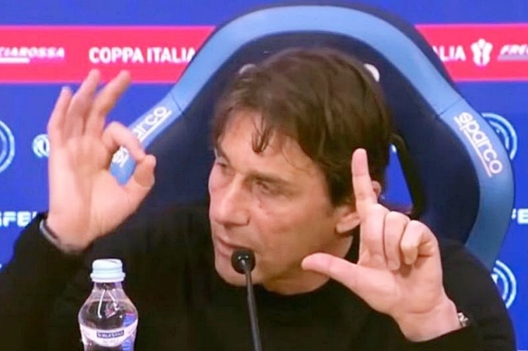 Antonio Conte  odlučio imitirati Josea Mourinha na presicama