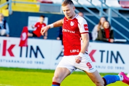 Nogometaši Orijenta pobijedili momčad Karlovca 1919 na Krimeji