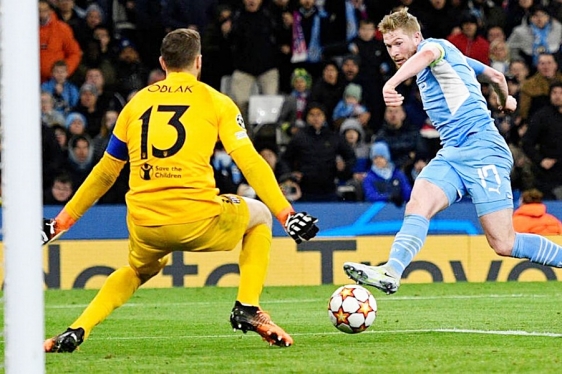 Kevin De Bruyne  matirao Jana Oblaka