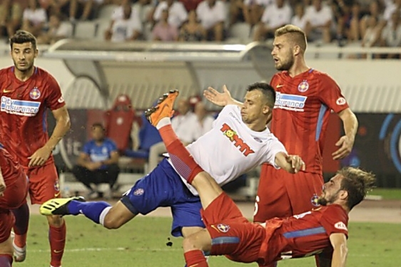 FCSB - HAJDUK  Dica:  Jedanaesterce nismo vježbali, očekujem da će susret biti ranije riješen