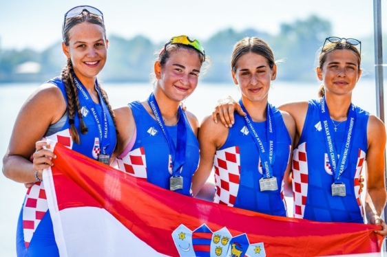 Juniorka Antonia Stilin osvojila dva srebra na prvenstvu Balkana u veslanju