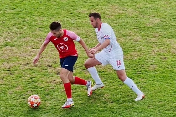 Martin Dorčić (Pomorac 1919) i Mario Tadejević (Orijent 1919), duel dvojice kapetana