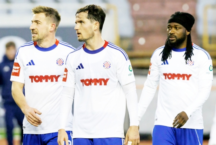 Gonzalo Garcia još uvijek nije siguran tko će početi utakmicu protiv Istre 1961