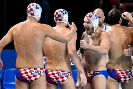 Hrvatska vaterpolska reprezentacija u petak igra polufinale olimpijskog turnira u Parizu,   Mađari igraju malo drukčije od većine reprezentacija