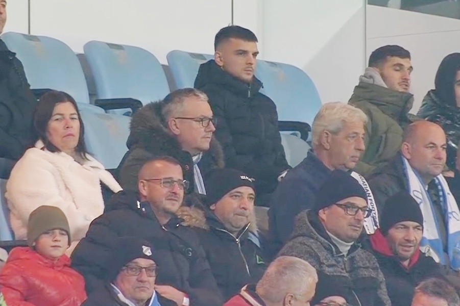 Lindon Selahi na tribini svjedočio prvom porazu