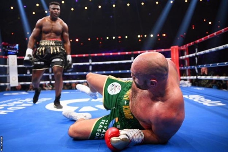 Tyson Fury zaradio 60 milijuna dolara u dvoboju protiv Francisa Ngannoua
