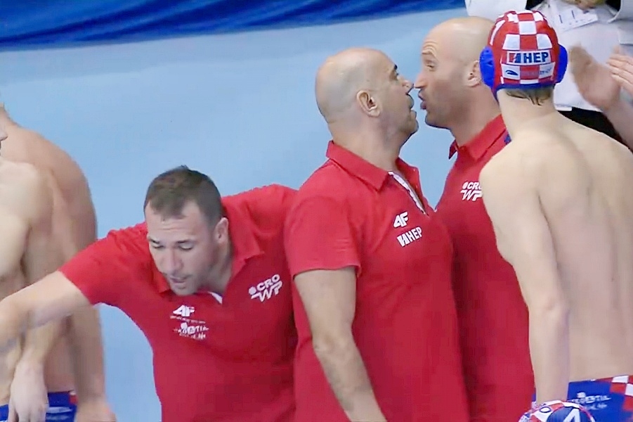 Ivan Krapić s klupe gledao utakmicu između Hrvatske i Španjolske