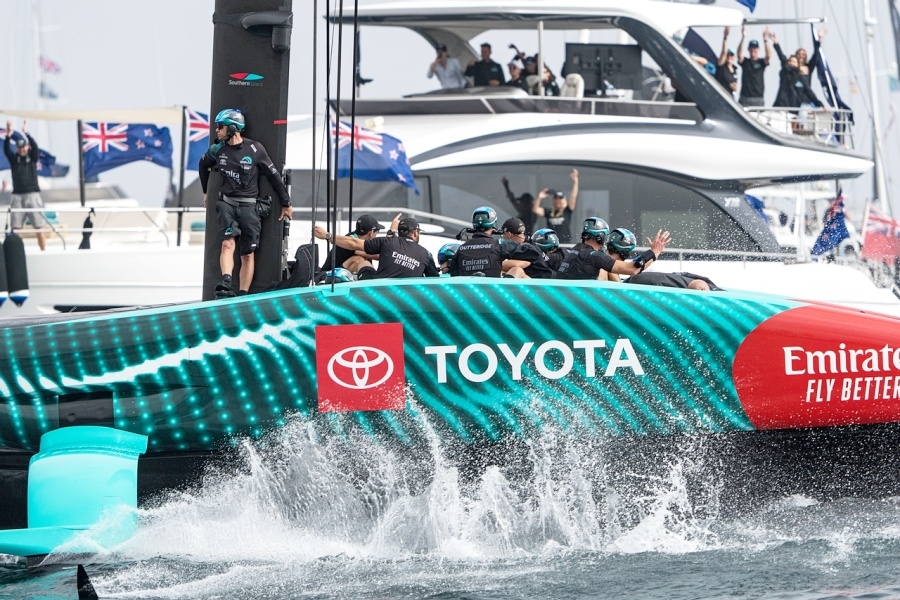 Emirates Team New Zealand vodi 4:0 nakon četvrte regate finalne serije America's Cupa