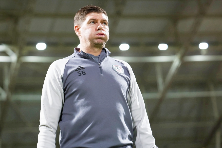 Steven Gerrard smijenjen, Al Ettifaq vratio na klupu malo poznatog trenera