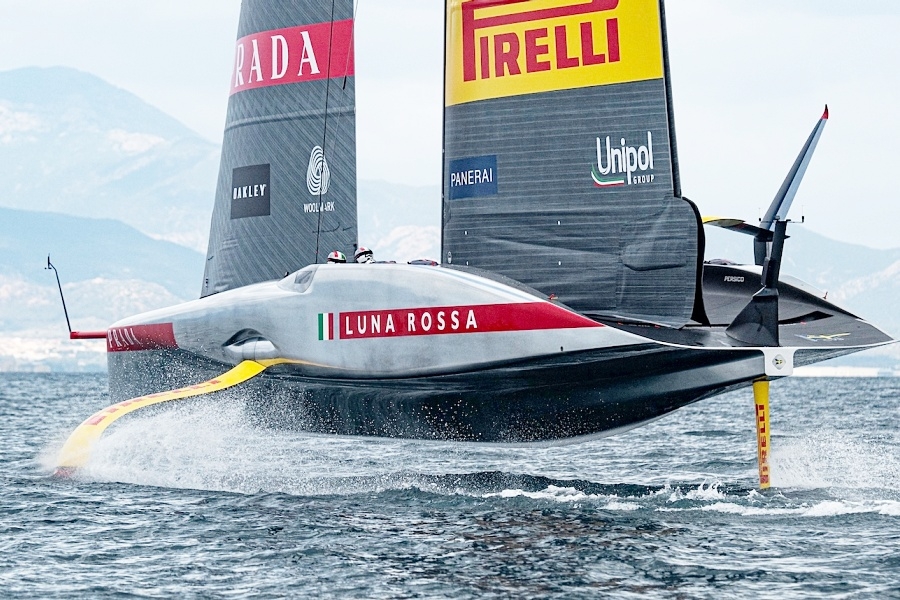 Luna Rossa  i Ineos Britannia u finalu Louis Vuitton Cupa, pogledajte spektakl