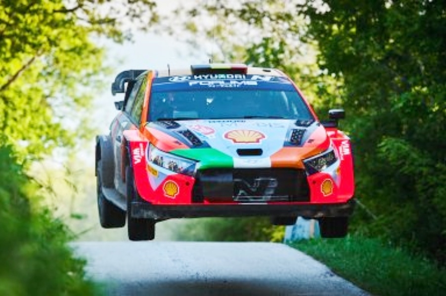 WRC Croatia 2024: Thierry Neuville u vodstvu uoči odluke u Kumrovcu