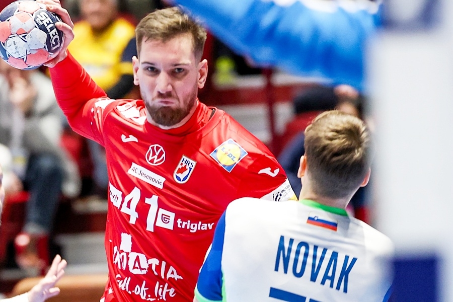 Hrvatska reprezentacija pobijedila Sloveniju u završnici uzbudljive utakmice, Tin Lučin preuzeo odgovornost kada se rezultat počeo lomiti
